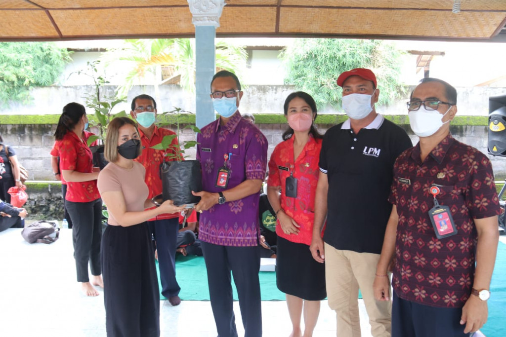 Tingkatkan Minat Masyarakat Untuk Bertani